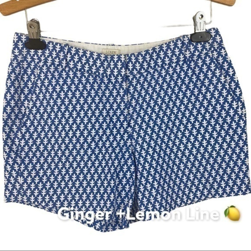 J.Crew Blue and White Leaf Print Shorts Size 4 EUC